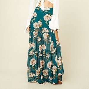 NWOT! Woven Floral Print Maxi Skirt